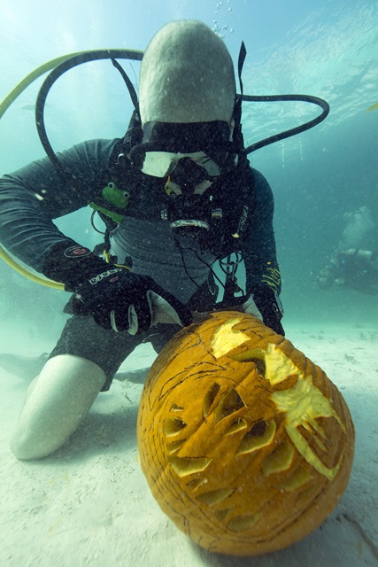 Divers get creative at Underwater Pumpkin Carving Contest
