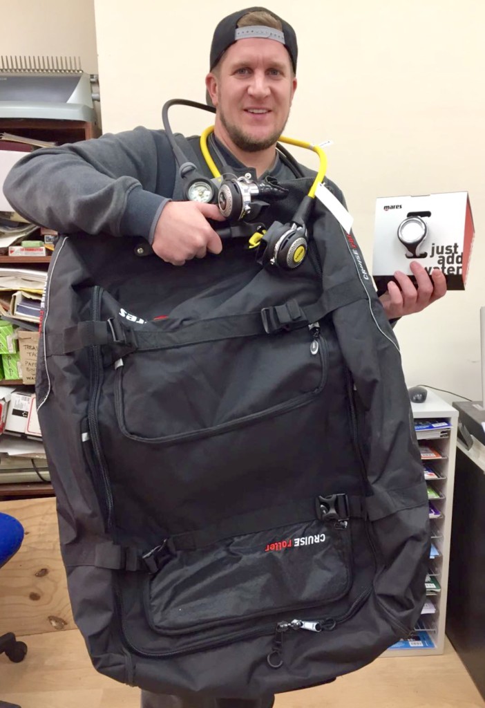 Photo of the Year 2015 Winner Sean Chinn with his prize of over £1,000 worth of Mares Diving Equipment