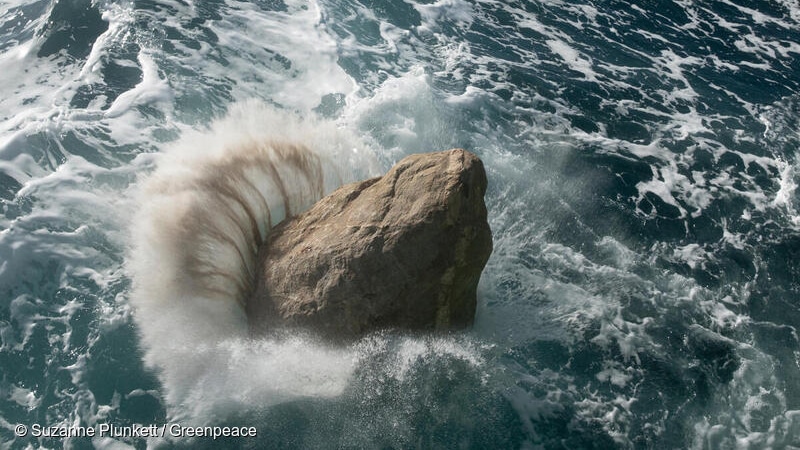 A Boulder falls into the English Channel from MY Esperanza